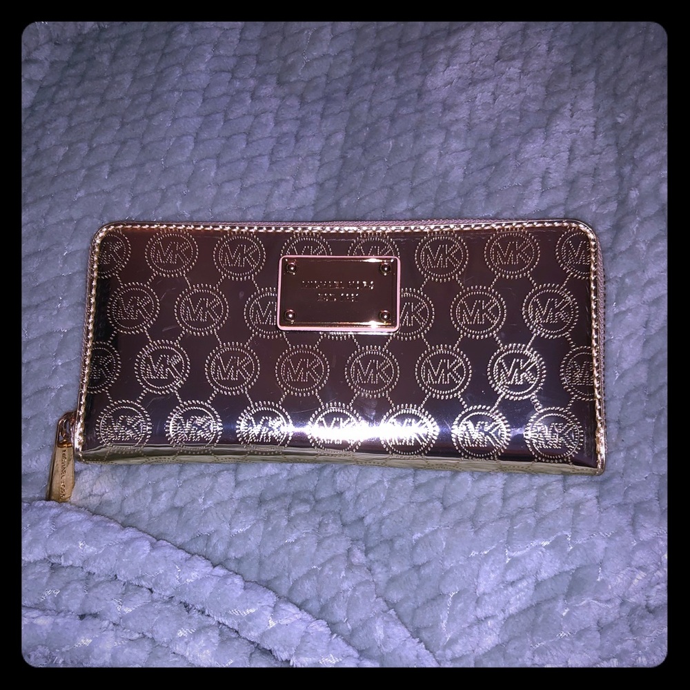 Gold Michel kors wallet